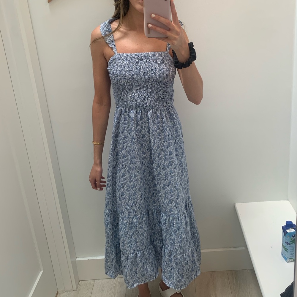 Storia Blue and White Floral Dress